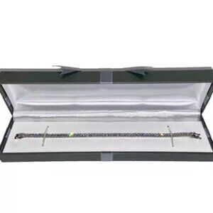 Cesca Vanna Dazzling Silver Tennis Bracelet 8” Gift Box Brand New